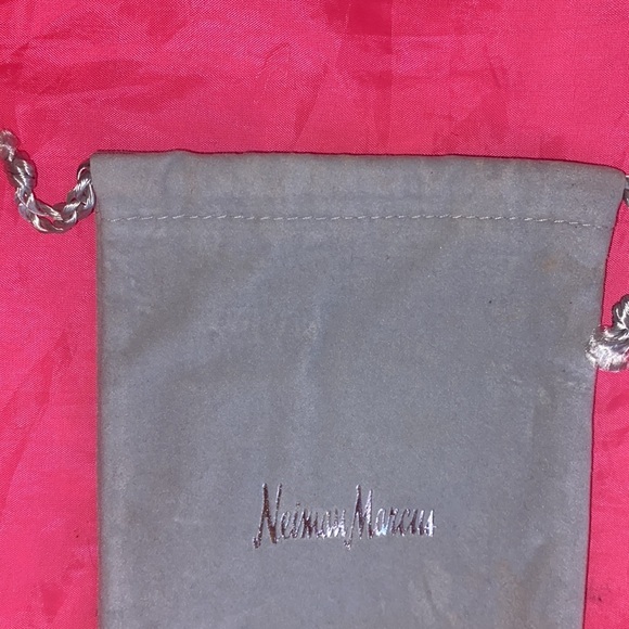 Light Gray draw string velvet NEIMAN MARCUS Jewelry bag vintage celebrity design - Picture 4 of 5